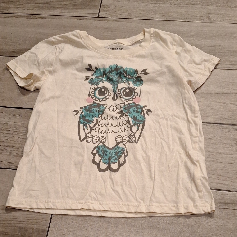 🦔Weatherproof Cream Tee with Floral Owl Design🦉